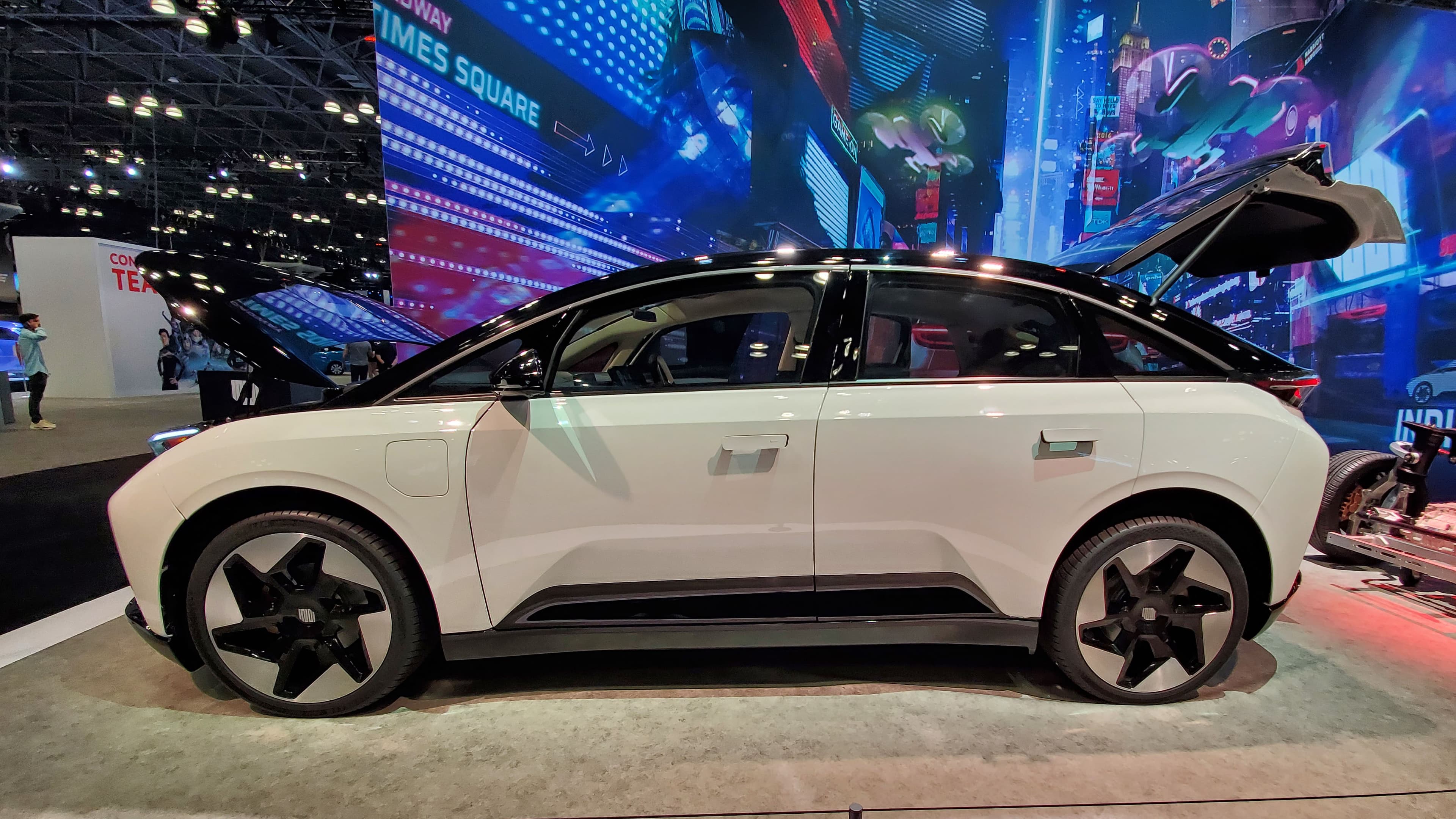 2022 New York Auto Show: 2022 INDI EV One