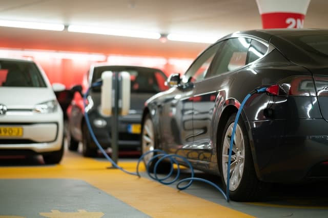 5 Reasons to Drive an Electric Vehicle
