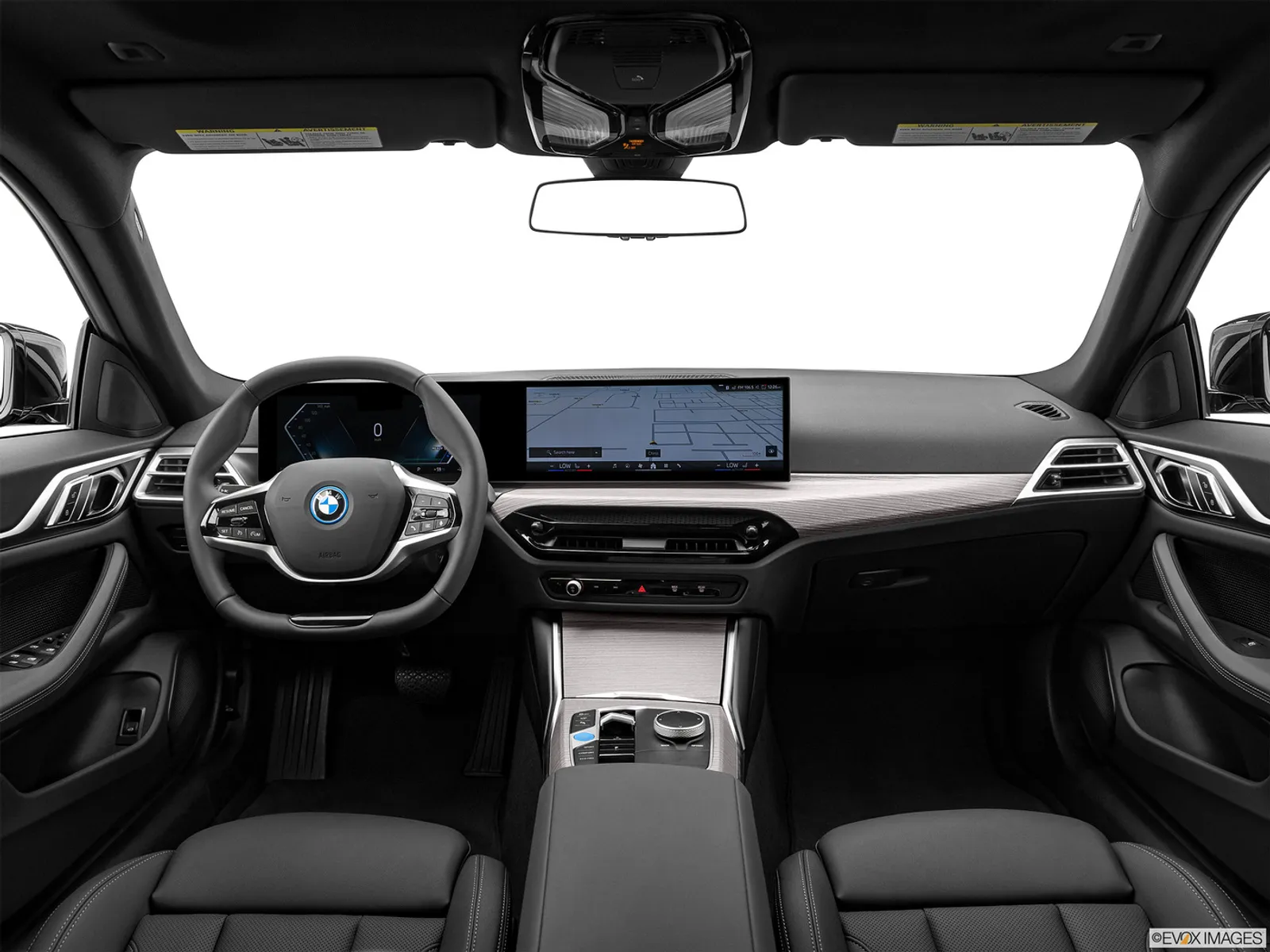 BMW i4 interior, Front row
